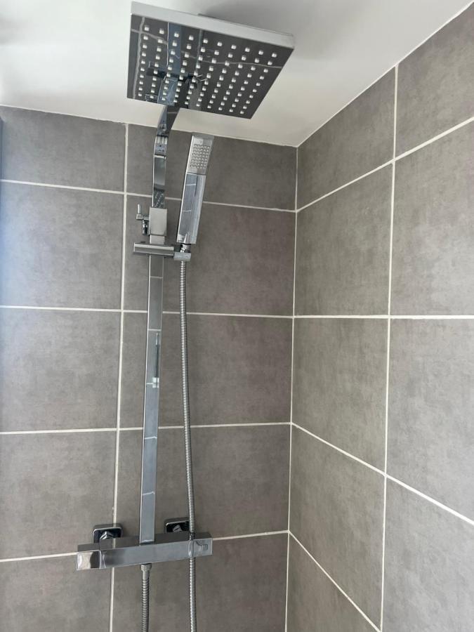 Apartament Le Cocon Moulinois, Proche Gare Avec Services By Primo C0Nciergerie Moulins  Zewnętrze zdjęcie